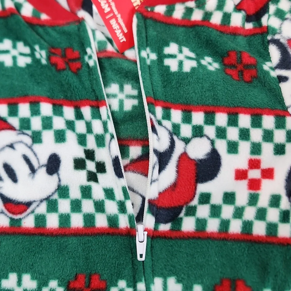 Disney Mickey Mouse One Piece Holiday Blanket Sleeper 24M - Picture 8 of 8